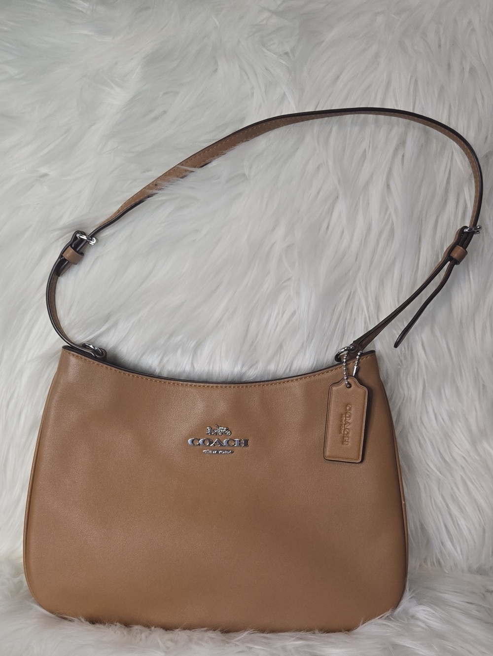 Coach penelope shoulder bag light saddle brown GUC